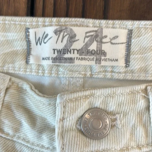 NWOT Free People Frayed Hem Tan Zebra Print Denim Skirt - Picture 3 of 4